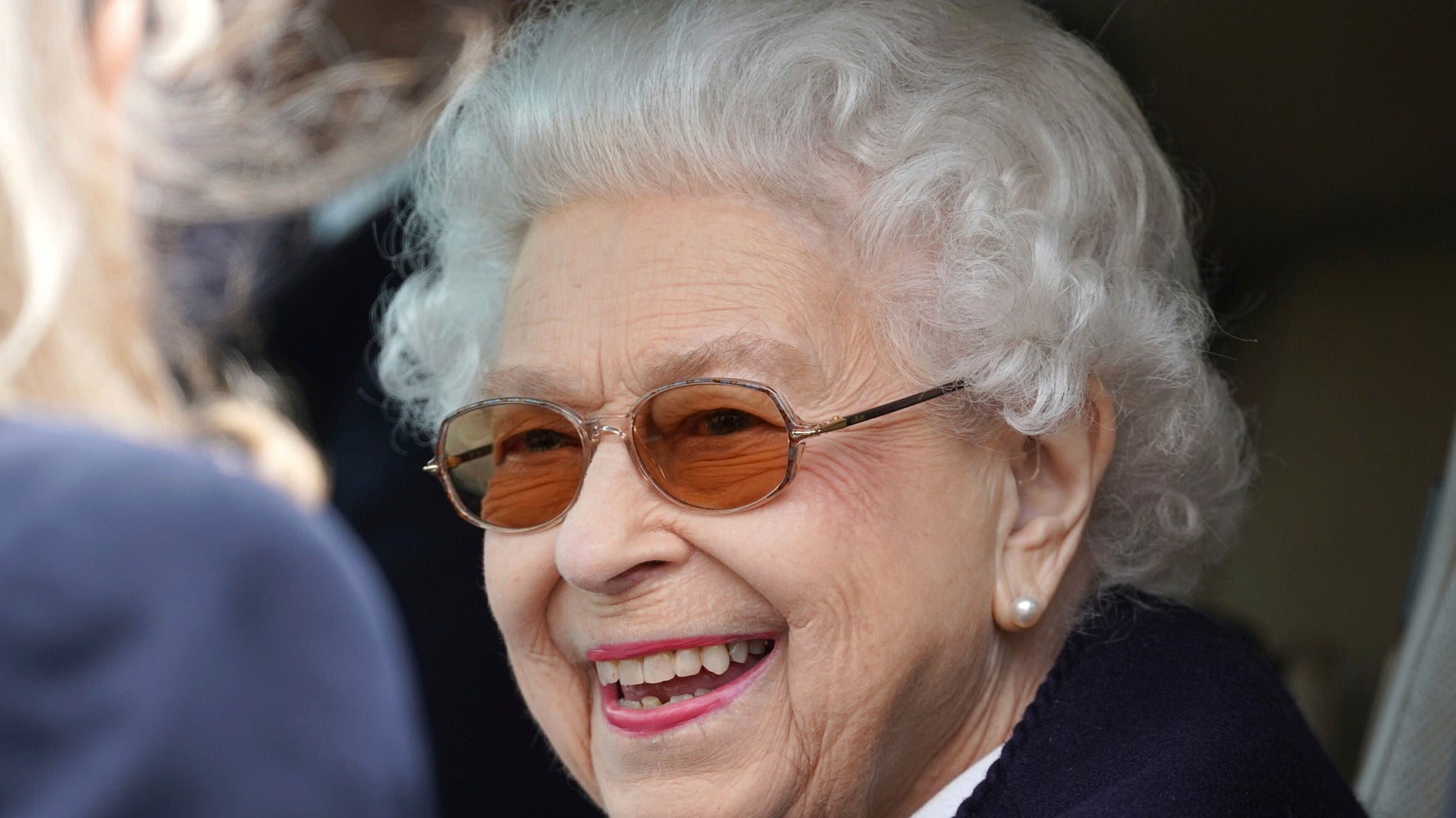The Queen Elizabeth makes her first public appearance at the Horse Show in Weeks thumbnail