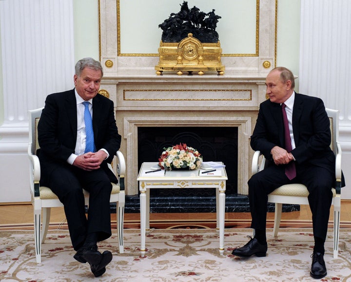 El presidente de Finlandia, Sauli Niinisto, y el presidente de Rusia, Vladimir Putin.