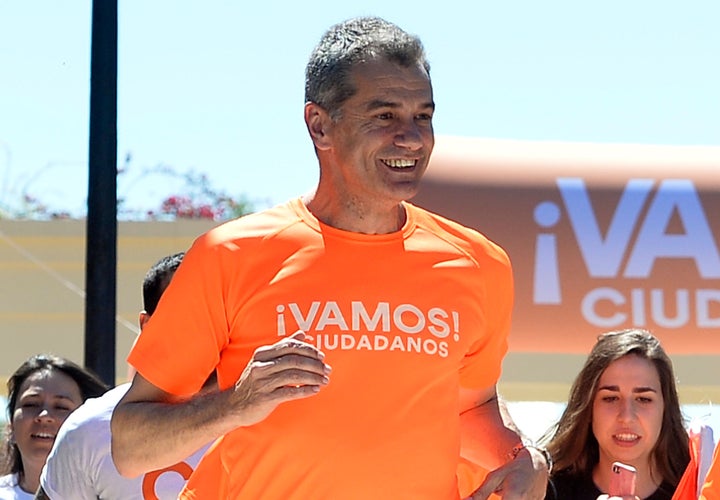 Toni Cantó, corriendo.