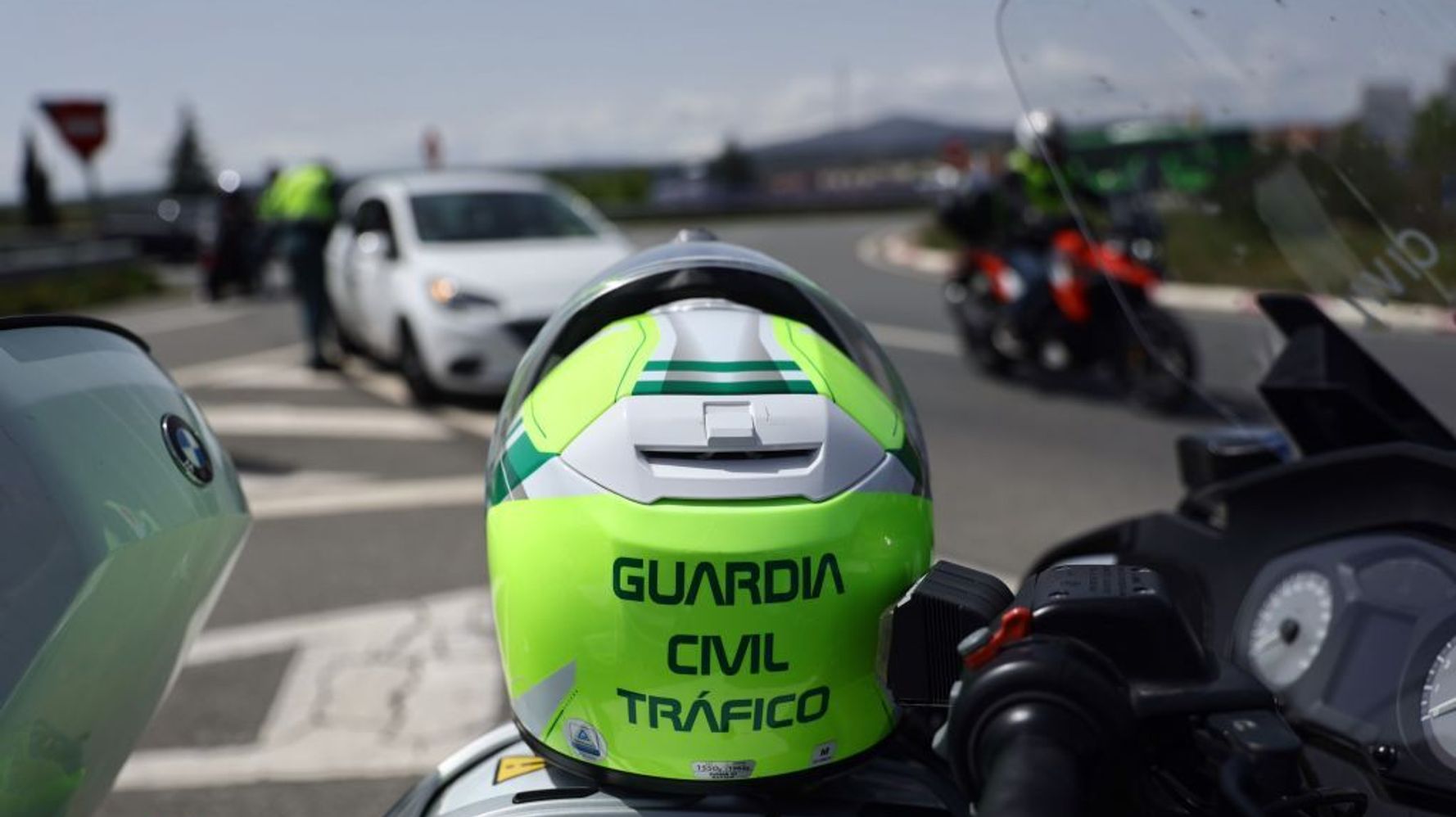 La Guardia Civil desmiente el vídeo viral que mostraría su nuevo método para hacer frenar