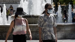 Πλεύρης: Η χρήση μάσκας θα παραμείνει υποχρεωτική σε κάποιους