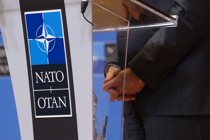 Logo de la OTAN
