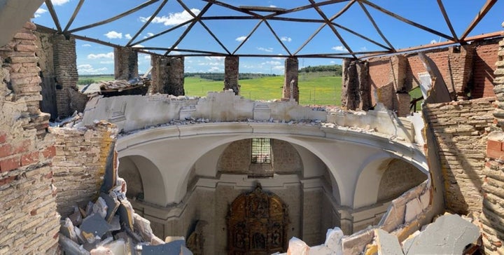 Imagen del derrumbe de la cúpula del monasterio de Alconada