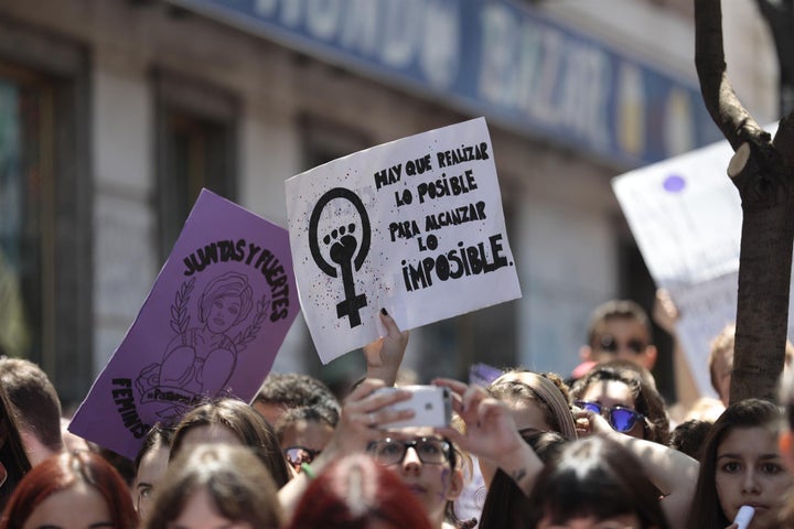 Manifestación de estudiantes contra la sentencia de la manada.