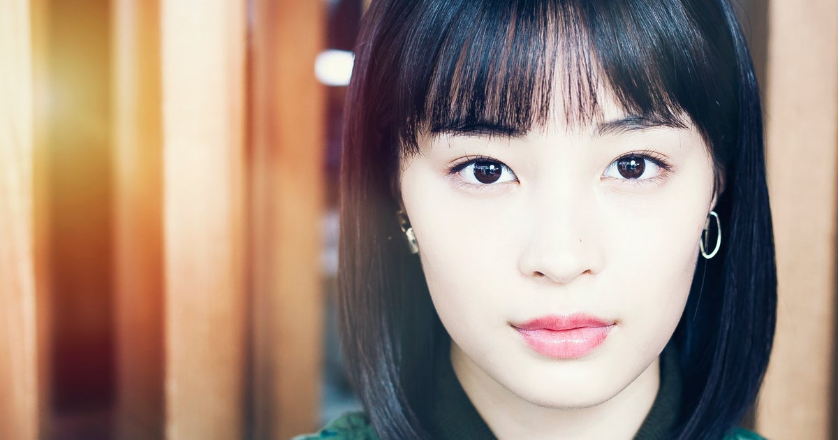 広瀬すずさんがルイ ヴィトンを身につけた 自撮り が神々しい 雰囲気の違いに 優勝してる と反響 画像 ハフポスト アートとカルチャー 広瀬すずさんがルイ ヴィトンを身につけた 自撮り が神々しい 雰囲気の違いに 優勝してる と反響 画像 ハフポスト アートとカルチャー