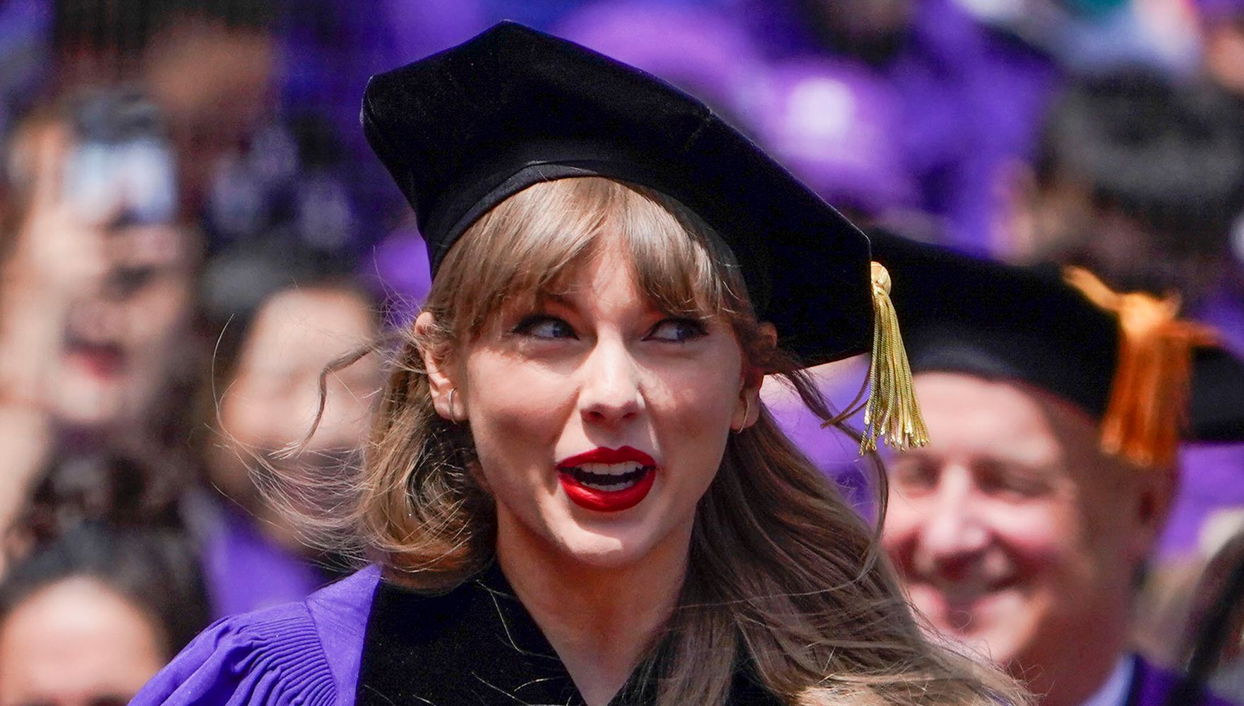 Taylor Swift Delivers Commencement Speech: ‘Cringe is Unavoidable’