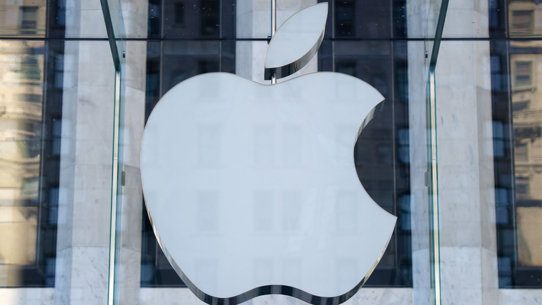 Report About Windowless Apple Car Met With Heavy Dose Of Mockery - HuffPost