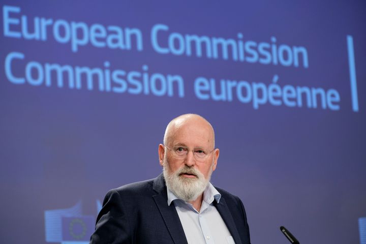 Ο Επίτροπος της Ευρωπαϊκής Πράσινης Συμφωνίας της ΕΕ, Φρανς Τίμερμανς στην παρουσίαση του σχεδίου REPowerEU.