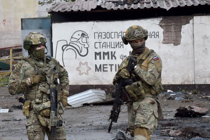 Russian servicemen in the Ukrainian port city of Mariupol