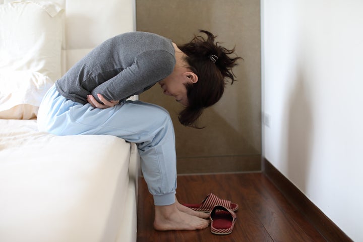 Imagen de archivo de una mujer de Taiwan con dolor menstrual.