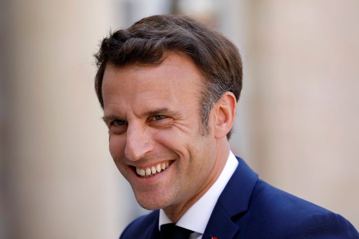 Macron, sonriente, en un acto en el Elíseo