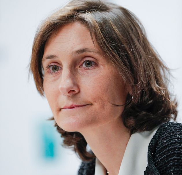 Amélie Oudéa-Castéra, prise en photo en mars