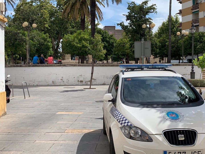 Un vehículo de la Policía Local de Córdoba, en una imagen de archivo.