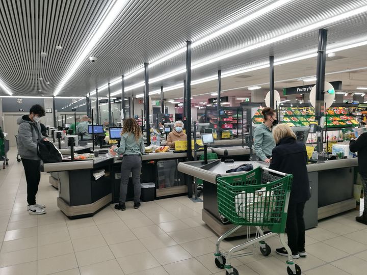 Interior de un supermercado de Mercadona en Madrid.
