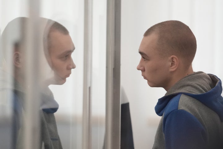 Vadim Shisimarin, el primer soldado ruso juzgado por crímenes de guerra.