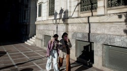 Κορονοϊός: 2.493 νέα κρούσματα και 21 νέοι