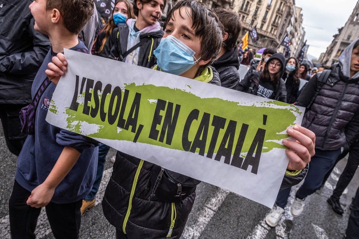 Pancarta en favor de la enseñanza en catalán.