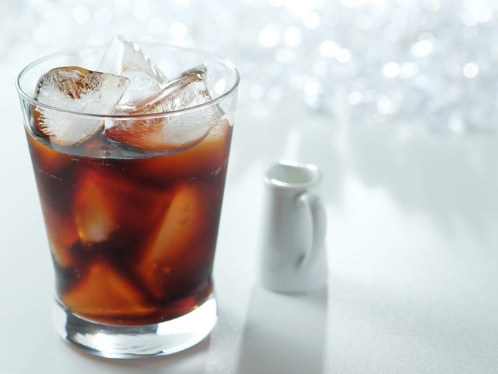 アイスコーヒー 何度になると飲みたくなる 飲み物と天気の関係は ハフポスト News アイスコーヒー 何度になると飲みたくなる 飲み物と天気の関係は ハフポスト News