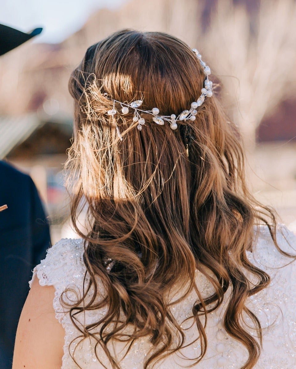 20 Bridal Accessories That Are Almost More Beautiful Than The Gown ...