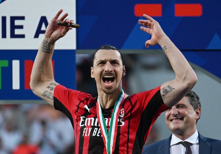 Soccer Football - Serie A - U.S. Sassuolo v AC Milan - Mapei Stadium - Citta del Tricolore, Reggio Emilia, Italy - May 22, 2022 AC Milan's Zlatan Ibrahimovic celebrates after winning the Serie A REUTERS/Alberto Lingria