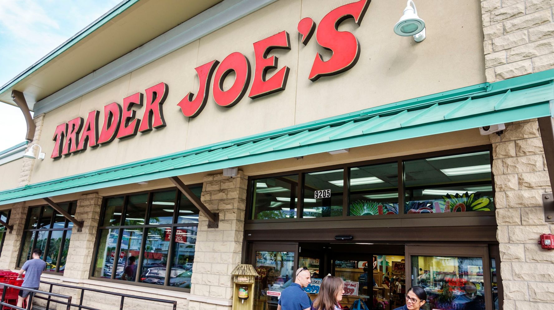 Trader Joe’s Lower Workers’ Retirement Rewards All through The Pandemic