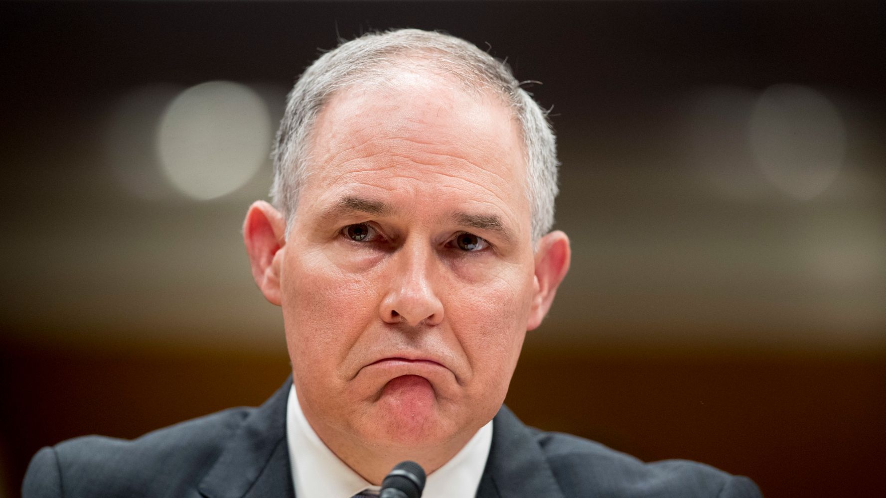 Former EPA Chief Had Security Drive Into Oncoming Traffic To Get Dry Cleaning