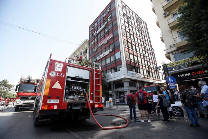 ΘΕΣΣΑΛΟΝΙΚΗ - ΦΩΤΙΑ ΣΤΟ ΚΤΗΡΙΟ ΤΟΥ ΒΙΟΤΕΧΝΙΚΟΥ ΕΠΙΜΕΛΗΤΗΡΙΟΥ ΣΤΗΝ ΑΡΙΣΤΟΤΕΛΟΥΣ(ΜΟΤΙΟΝΤΕΑΜ/ΚΩΝΣΤΑΝΤΙΝΙΔΗΣ ΓΙΩΡΓΟΣ)