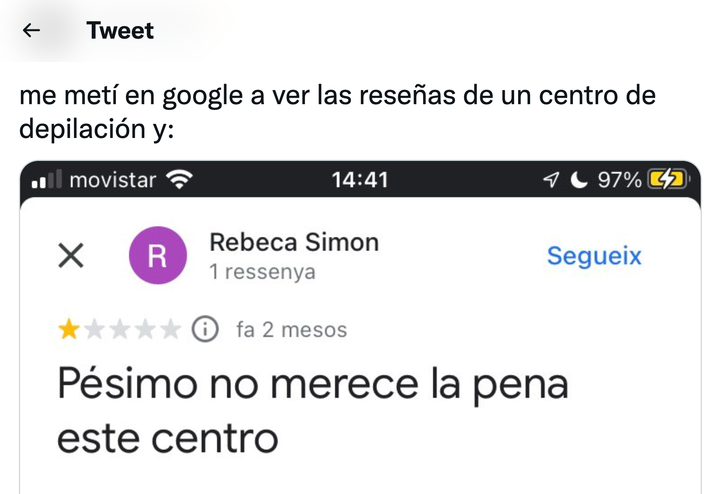 Captura de un tuit con una reseña.