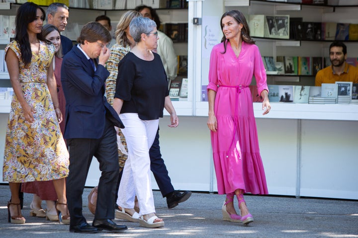 La reina Letizia en la inauguración de la Feria del Libro 2022.