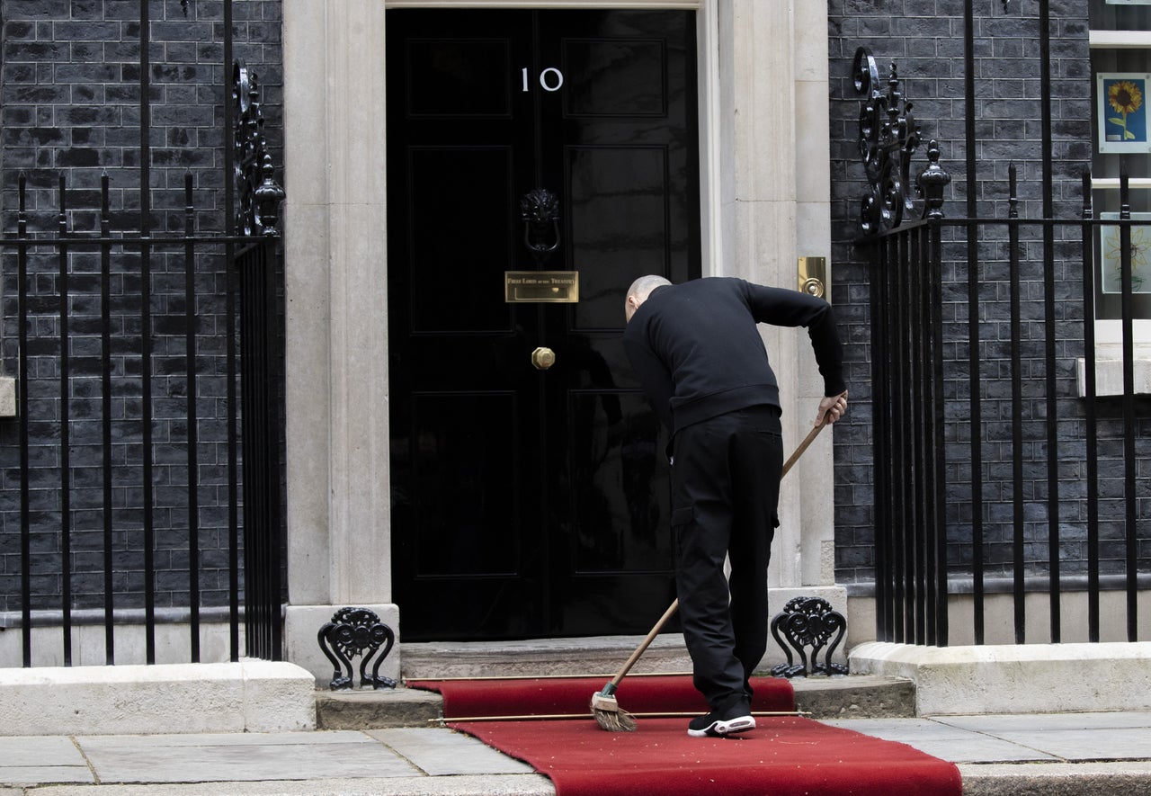 No.10 Downing Street.