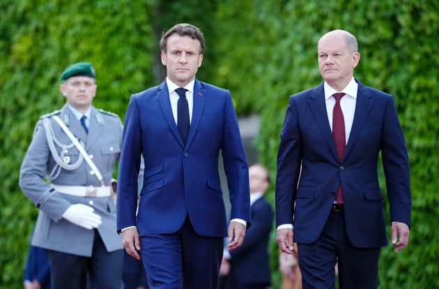 (Photo de Macron et Scholz prise le 9 mai 2022 à Berlin par Kay Nietfeld/picture alliance via...