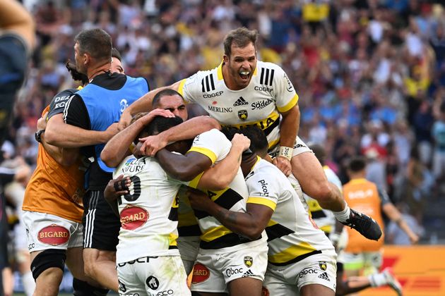 La Rochelle arrache sa première Coupe d'Europe dans les dernières minutes face au Leinster (La Rochelle gagne la coupe d'Europe de Rugby le 28 mai 2022. Par Pascal GUYOT / AFP)