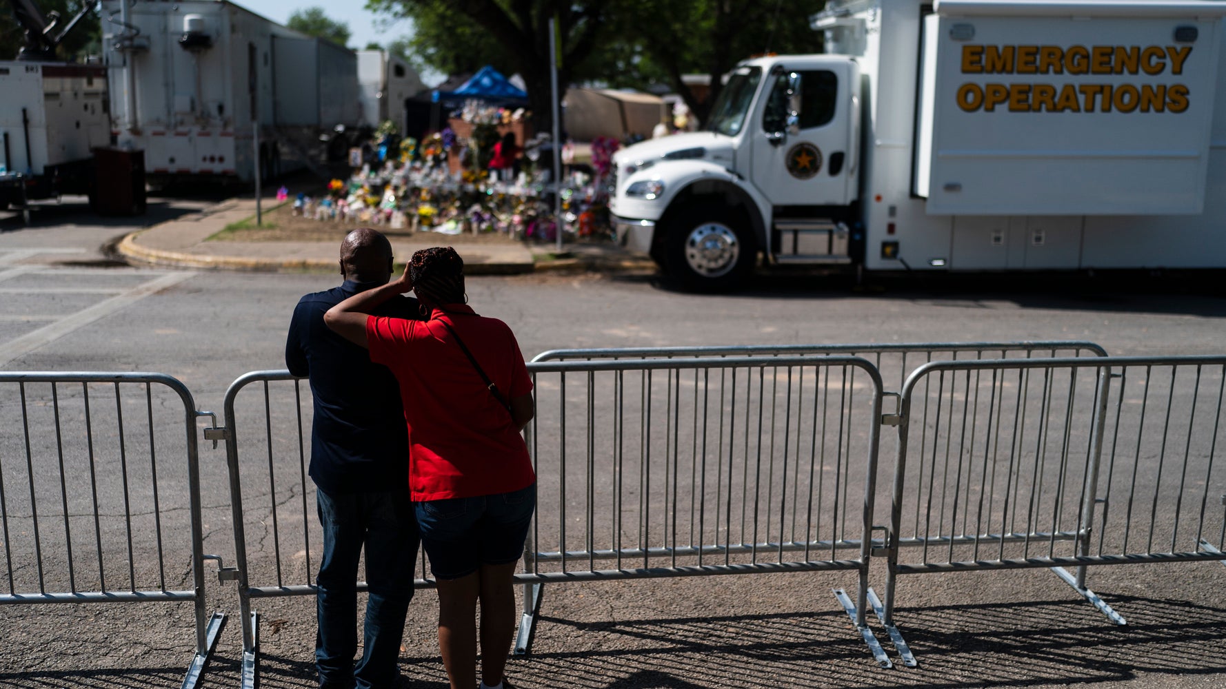 Texas Elementary School Shooting, Minute By Minute - Vimarsana News