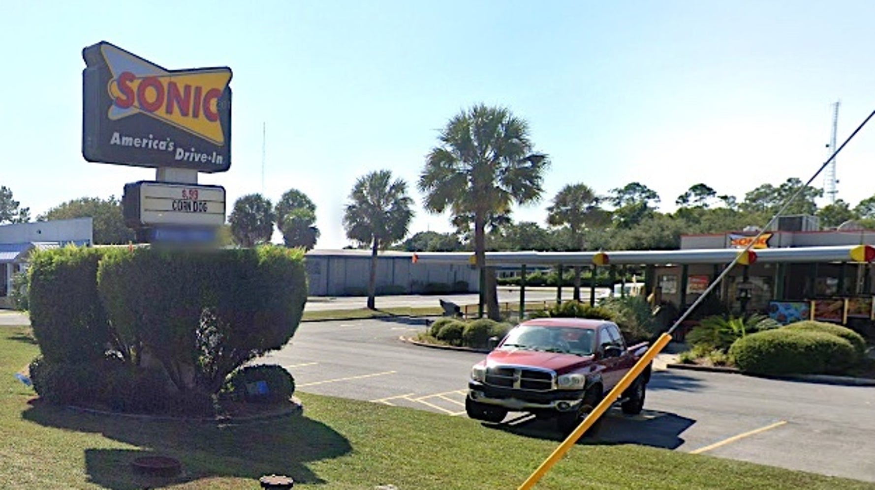 Sonic Workers Find An Absolute Nightmare Lurking Just Behind The Fry Machine Sonic Workers Find An Absolute Nightmare Lurking Just Behind The Fry Machine