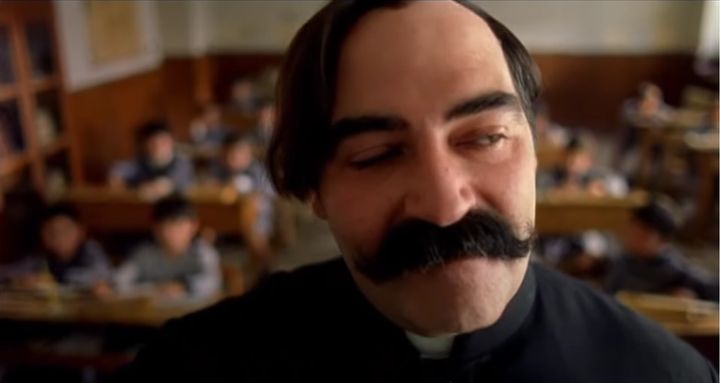 Tomás Sáez como el Padre Marciano de 'El Milagro de P. Tinto'.