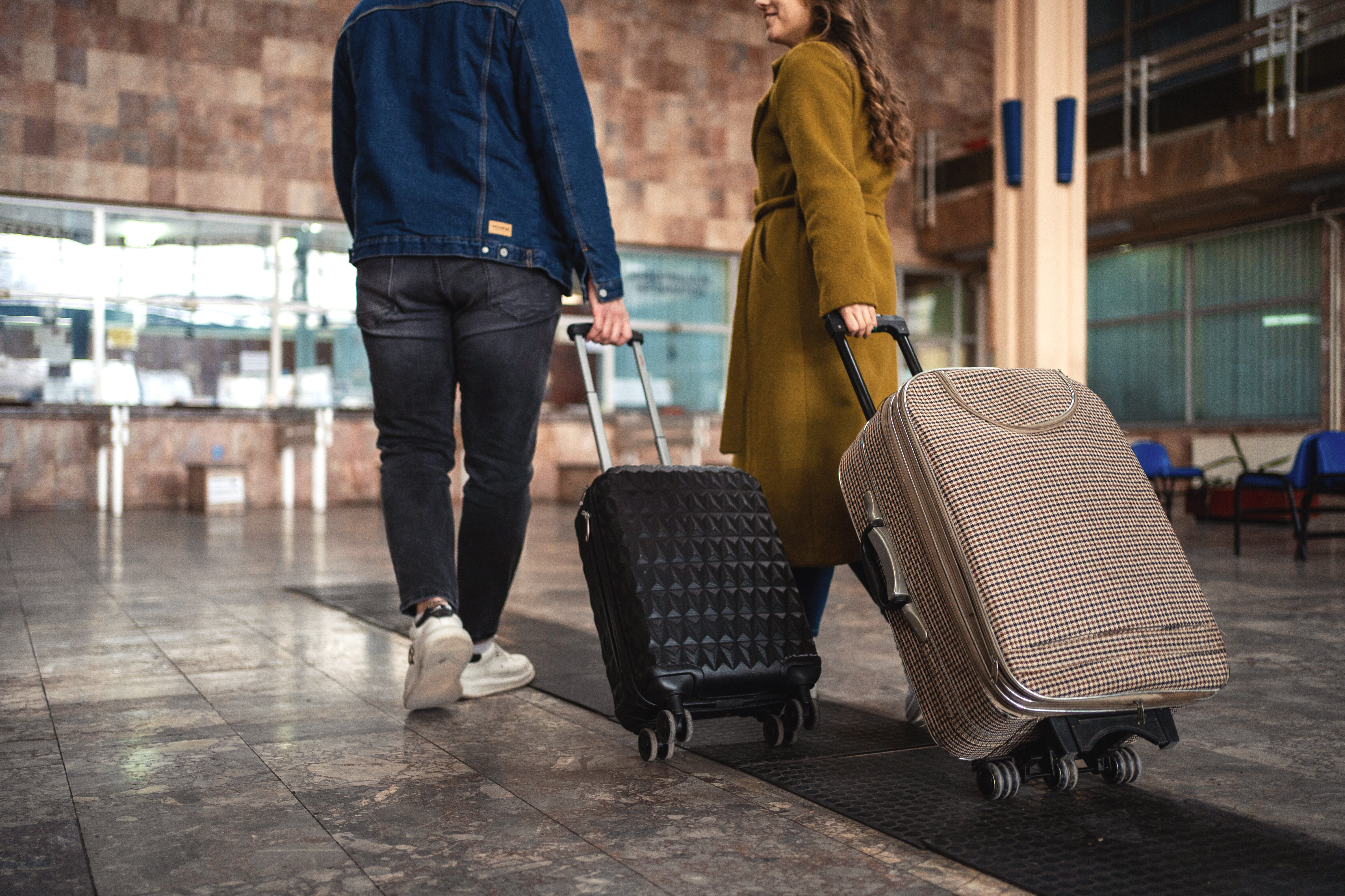 スーツケースおすすめ20選。旅行や出張に人気のスーツケースは？徹底比較【2022年版】 | ハフポスト LIFE