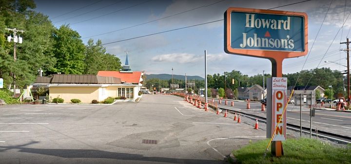 The last Howard Johnson's Restaurant was located in Lake George, New York.