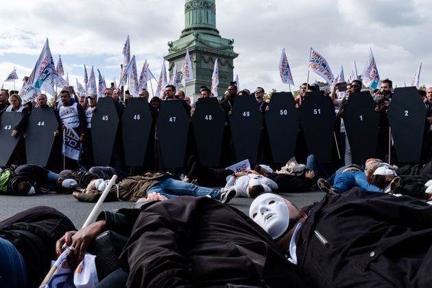 En octobre 2019, les policiers s'étaient mobilisés à Paris pour dénoncer l'inaction face aux suicides dans leurs rangs. Trois ans plus tard, des agents vont être formés à détecter les signaux avant-coureurs d'un passage à l'atcte.
