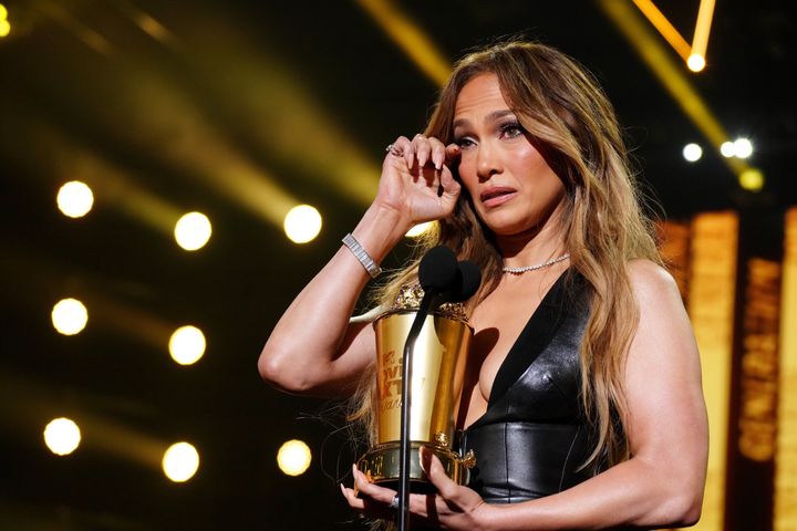 Honoree Jennifer Lopez became emotional as she accepted the MTV Generation Award.