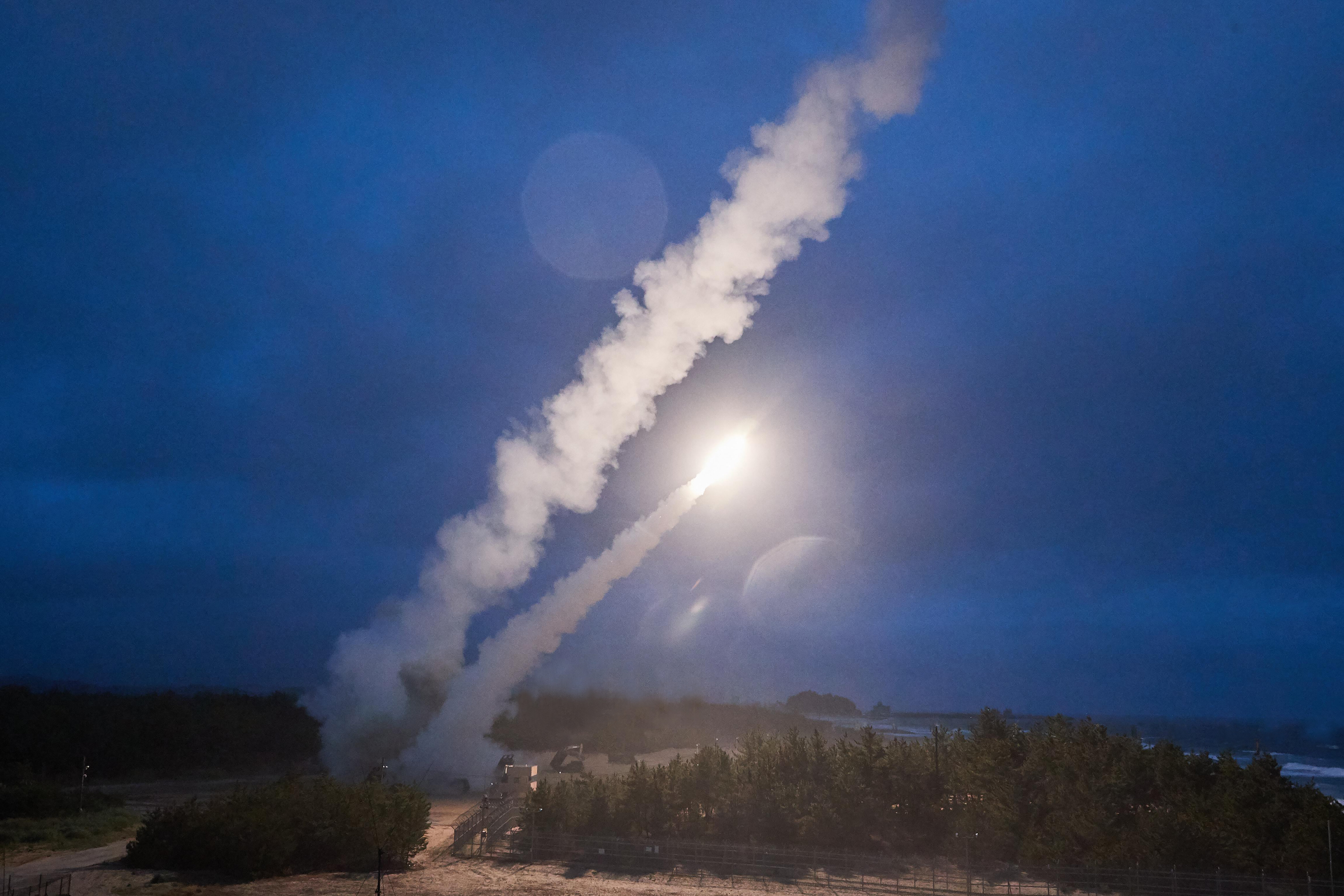 U.S., South Korea Fire 8 Ballistic Missiles Into The Sea To Intimidate ...