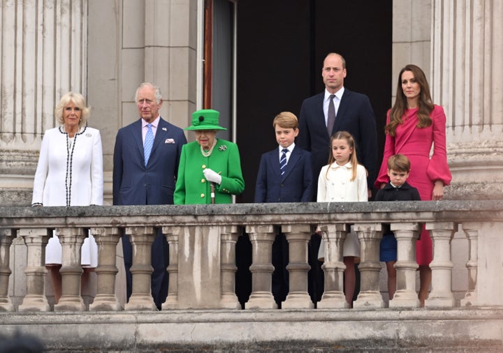 La familia real en el balcón de Buckingham Palace.