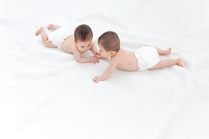 私も虐待していたかも 3人の親が明かす 双子など多胎育児の過酷な現実と喜び ハフポスト News 私も虐待していたかも 3人の親が明かす 双子など多胎育児の過酷な現実と喜び ハフポスト News