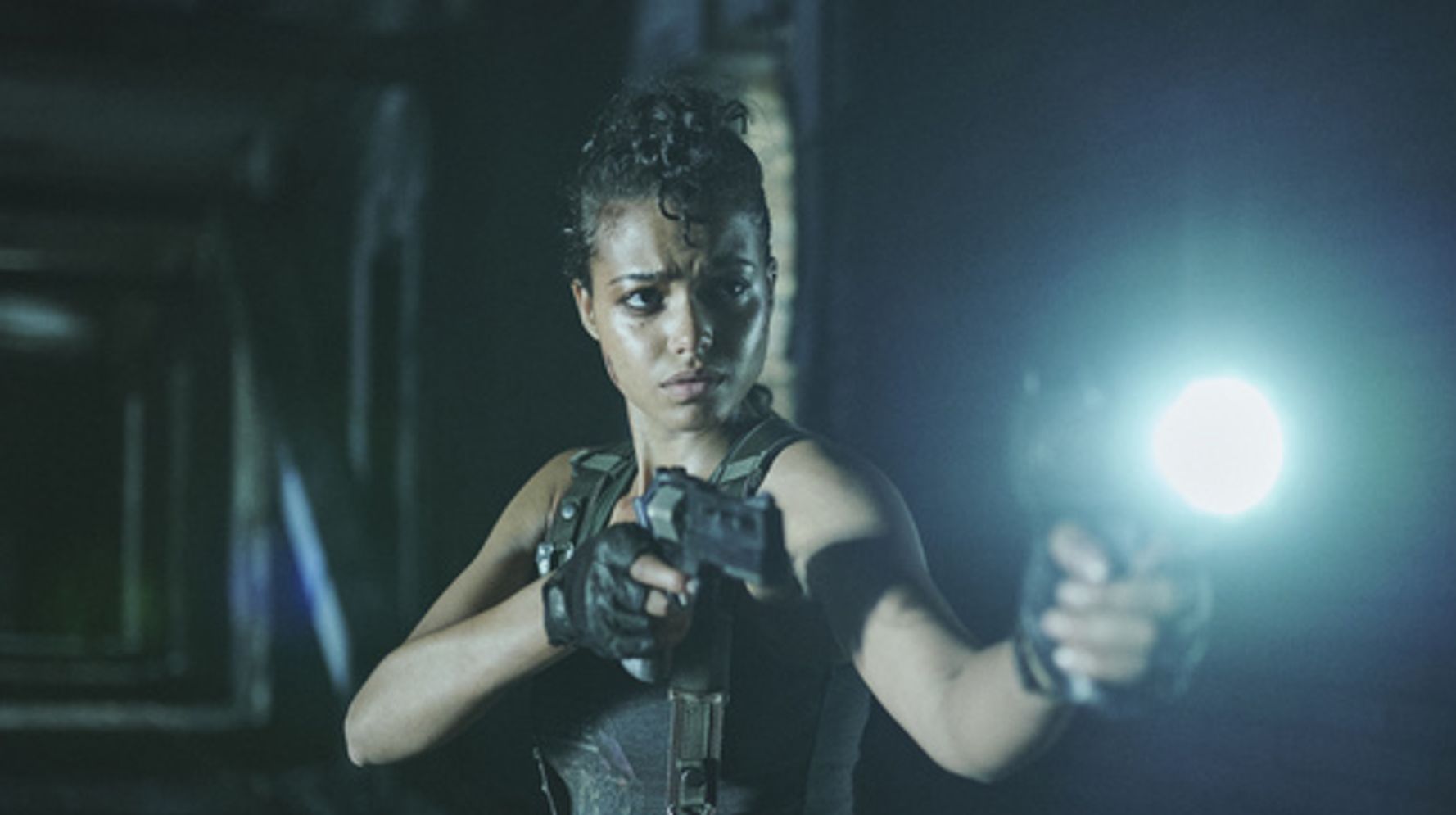 Netflix's New ‘Resident Evil’ Trailer Turns Up The Heat With More Than ...