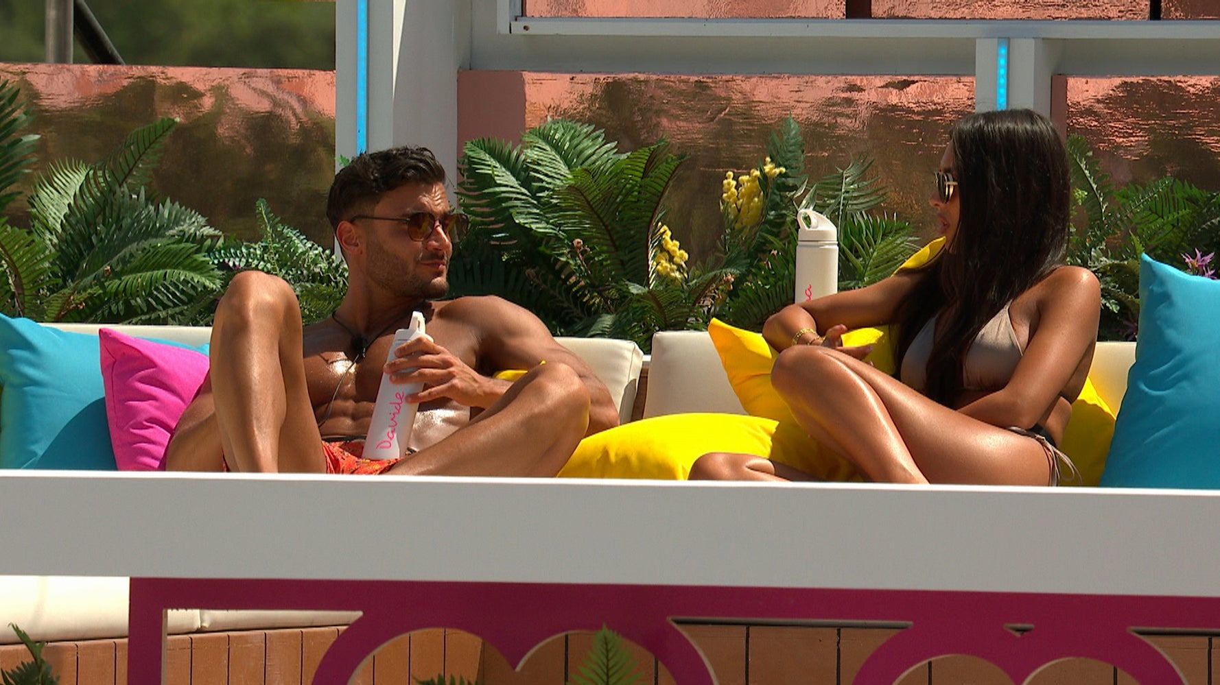 Love Island Fans Have A Lot Of Opinions On Age Gap Relationships This Year - Vimarsana News