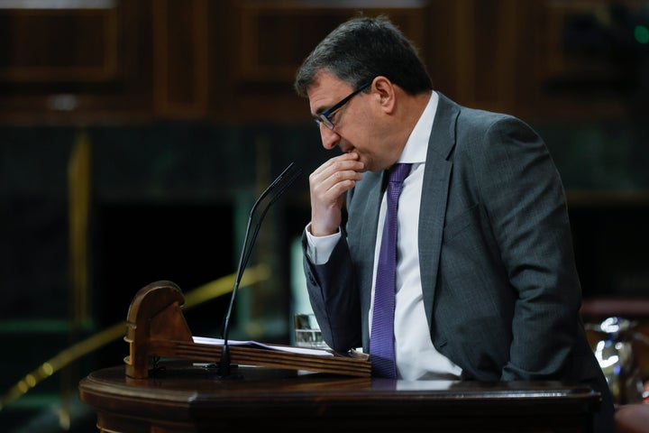 El portavoz del PNV, Aitor Esteban, durante su intervención en el pleno del Congreso de este miércoles.