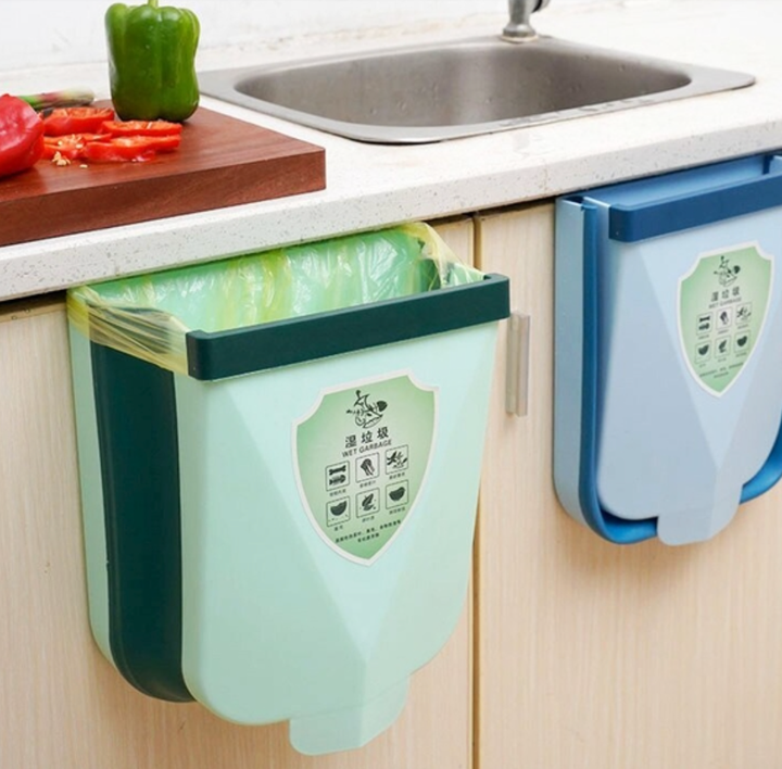 <a href="https://www.cosasasombrosas.com/productos/tacho-de-basura-plegable-chico/" target="_blank" role="link" class=" js-entry-link cet-external-link" data-vars-item-name="Cubos de basura plegables." data-vars-item-type="text" data-vars-unit-name="62a08123e4b06169ca850692" data-vars-unit-type="buzz_body" data-vars-target-content-id="https://www.cosasasombrosas.com/productos/tacho-de-basura-plegable-chico/" data-vars-target-content-type="url" data-vars-type="web_external_link" data-vars-subunit-name="article_body" data-vars-subunit-type="component" data-vars-position-in-subunit="7">Cubos de basura plegables.</a>