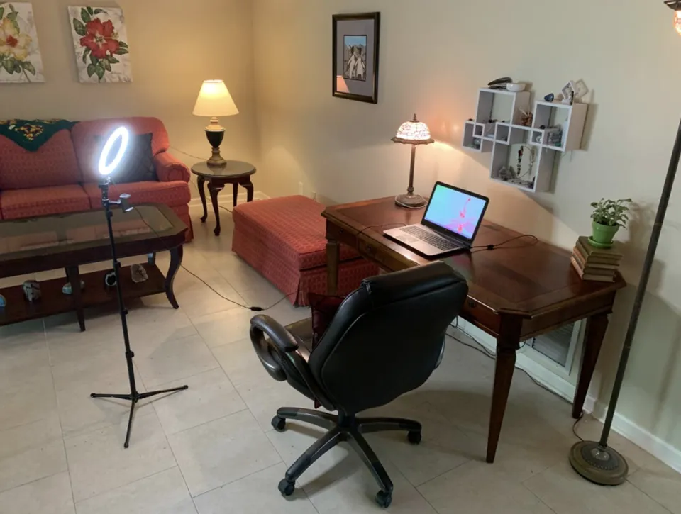 6 Home Office Must Haves for Your Business » Peppersville Strategies