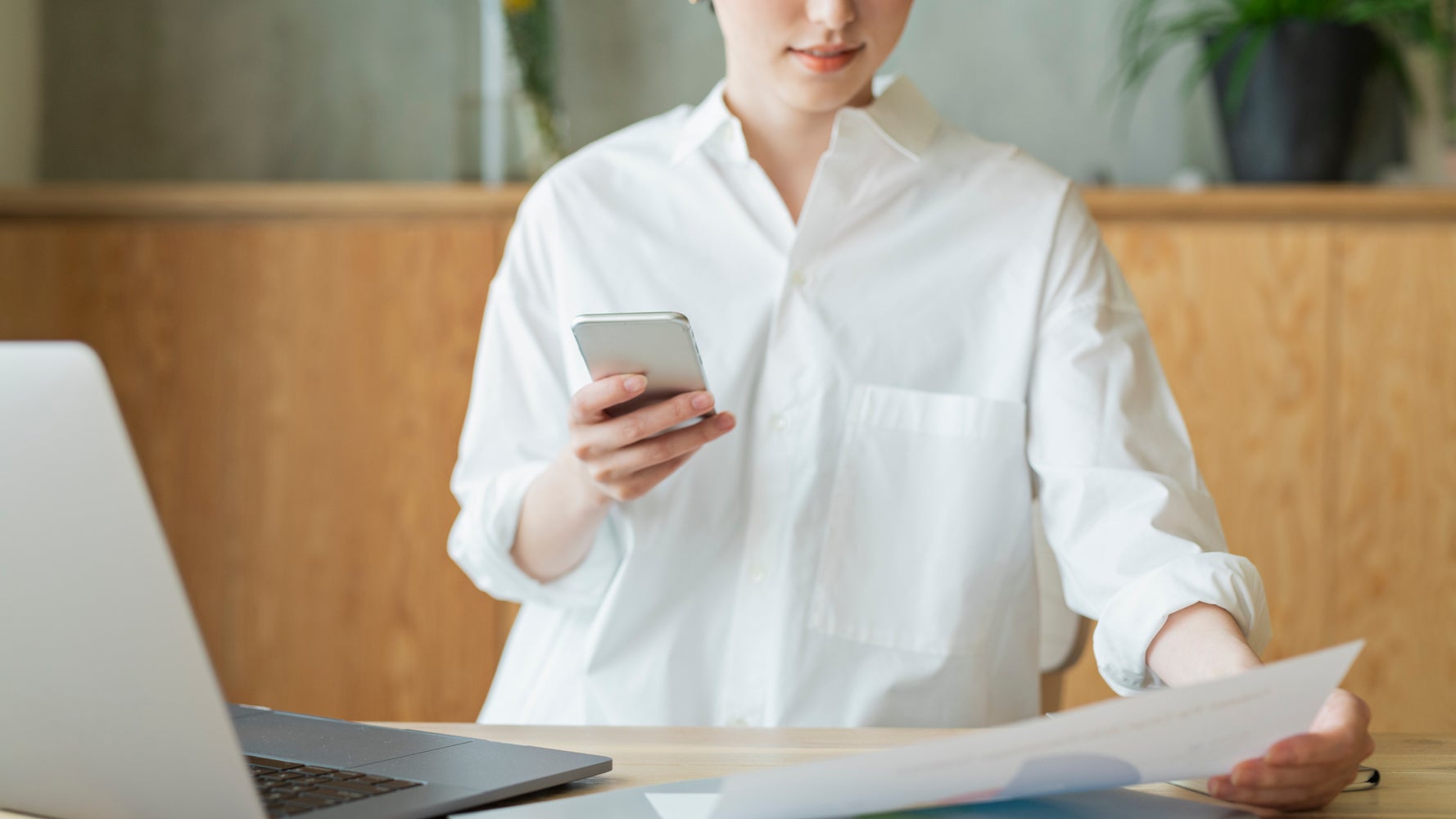 テレワークが多い人ほど注意 正社員の13人に1人が職場で ネットいじめ に遭っていた 筑波大学調査 ハフポスト News テレワークが多い人ほど注意 正社員の13人に1人が職場で ネットいじめ に遭っていた 筑波大学調査 ハフポスト News