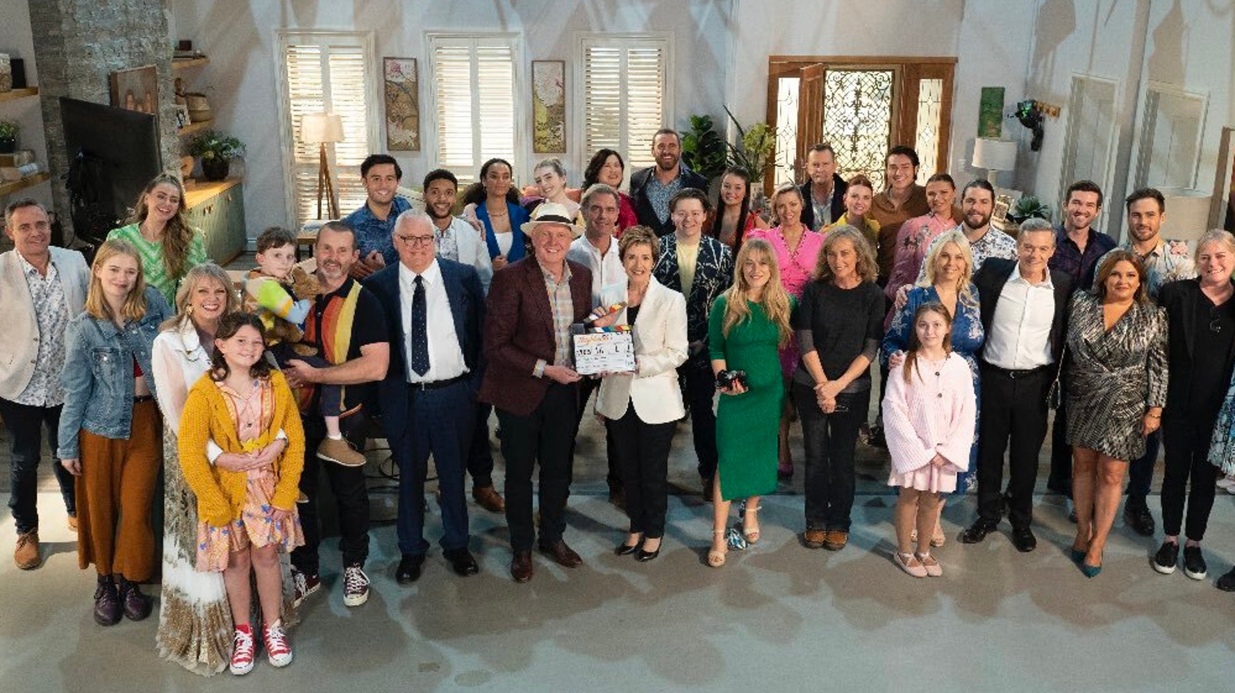 Neighbours Cast Bid Emotional Farewell To Iconic Soap On Final Day Of Filming - Vimarsana News