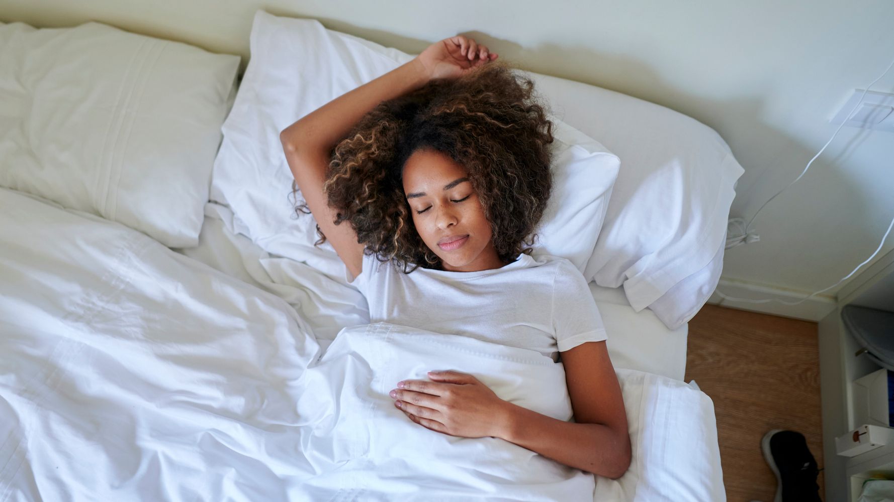 The Science Behind Sleep Positions and How They Can Help You Get a Better  Night's Sleep - The Sleep Judge